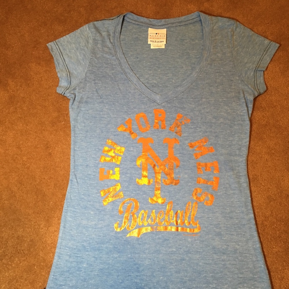 Cute Mets V-Neck